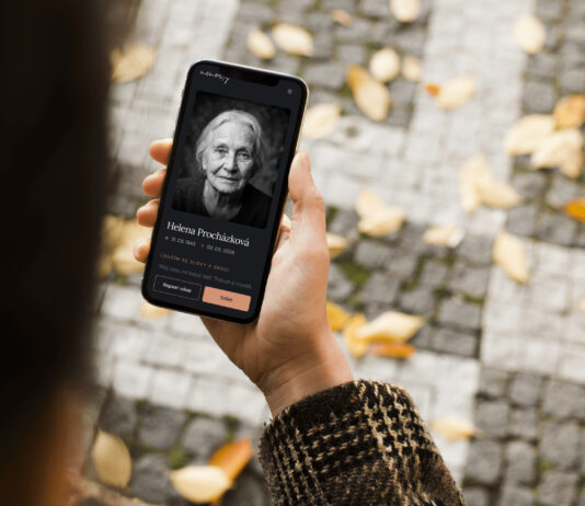 Moderní trendy ve smutečních oznámeních: od papírového parte k online memoárům