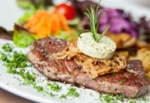 Recepty našich babiček: Kotlety po přátelsku nasytí celou rodinu