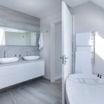 modern-minimalist-bathroom-g2aca701fc_1280